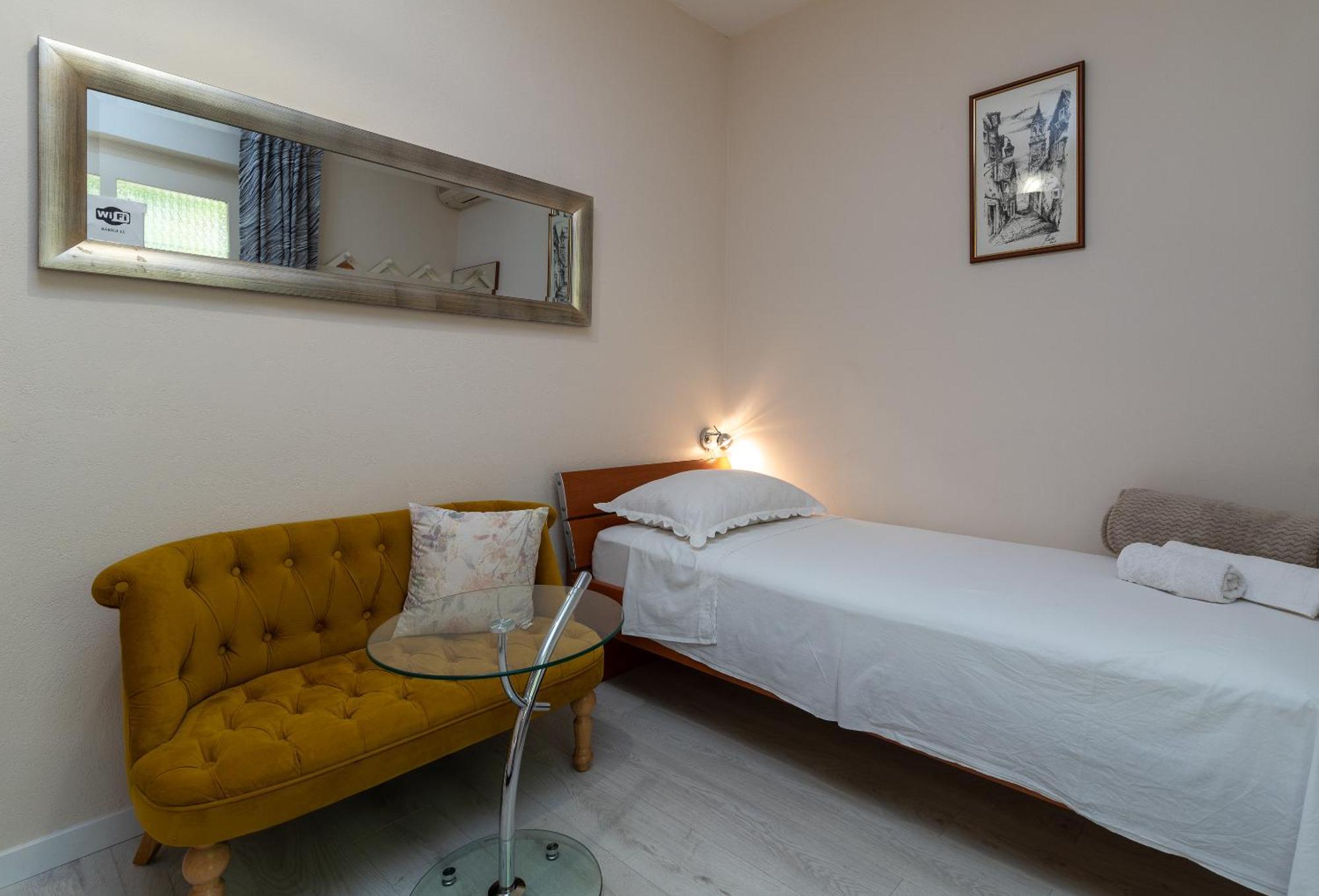 Guest House Bakica Trogir Extérieur photo
