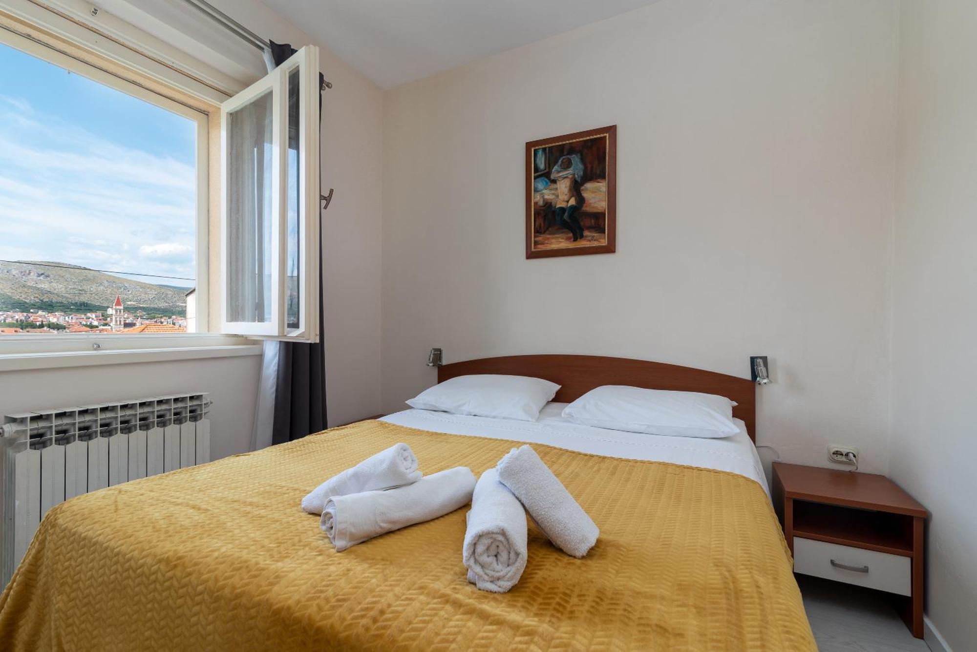 Guest House Bakica Trogir Extérieur photo